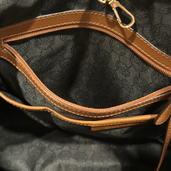 Michael Kors Bag Large Vintage Jet Set Traveler’s Tote Bag EUC - Picture 15 of 17